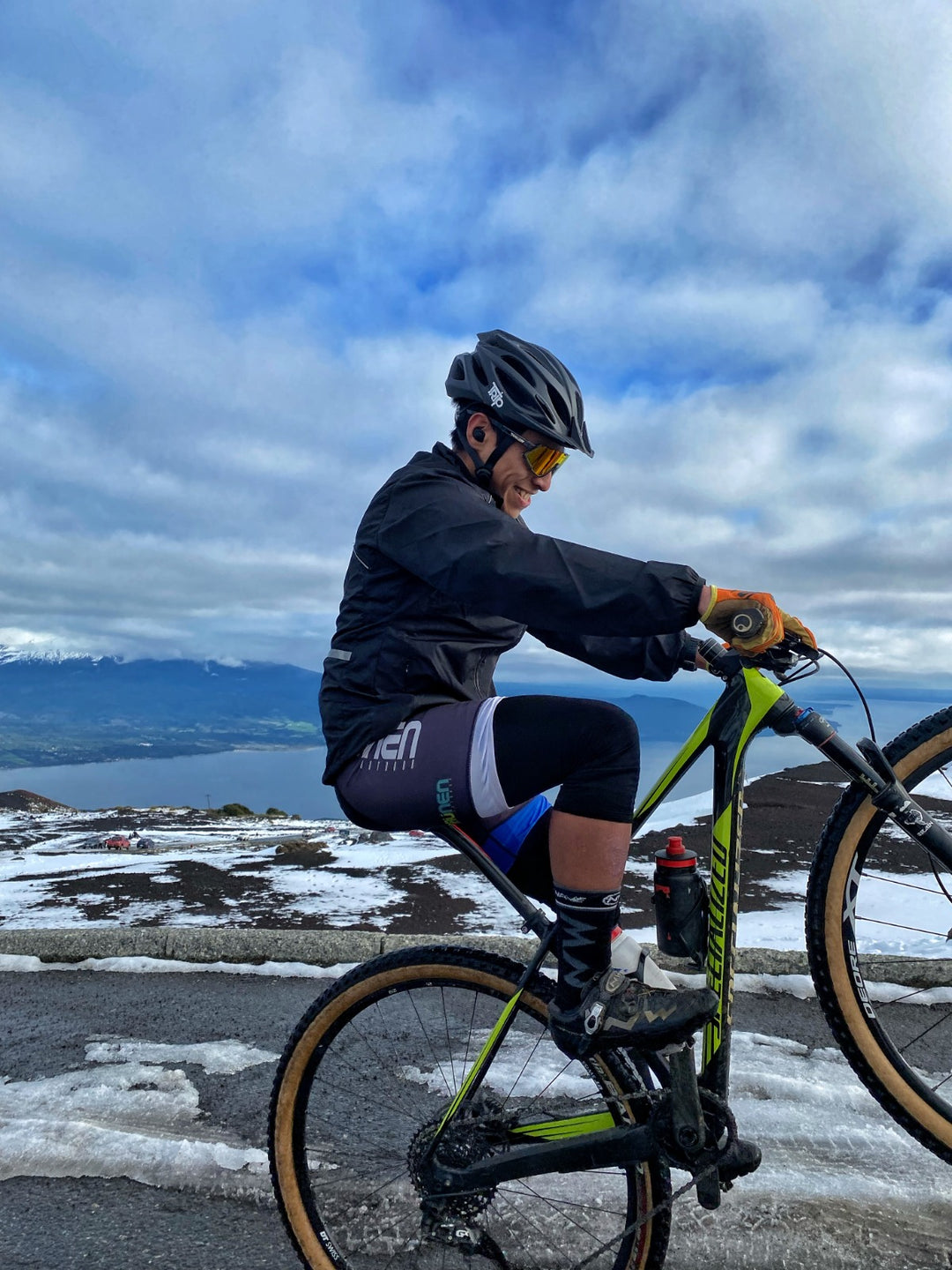CASCO TRIP MTB DELIRIUM ROAD  BLACK