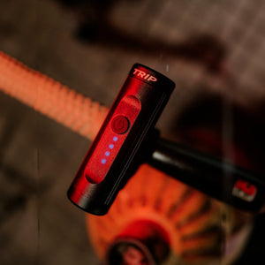 LUZ DELANTERA USB TRIP EXPLORER 700 LM