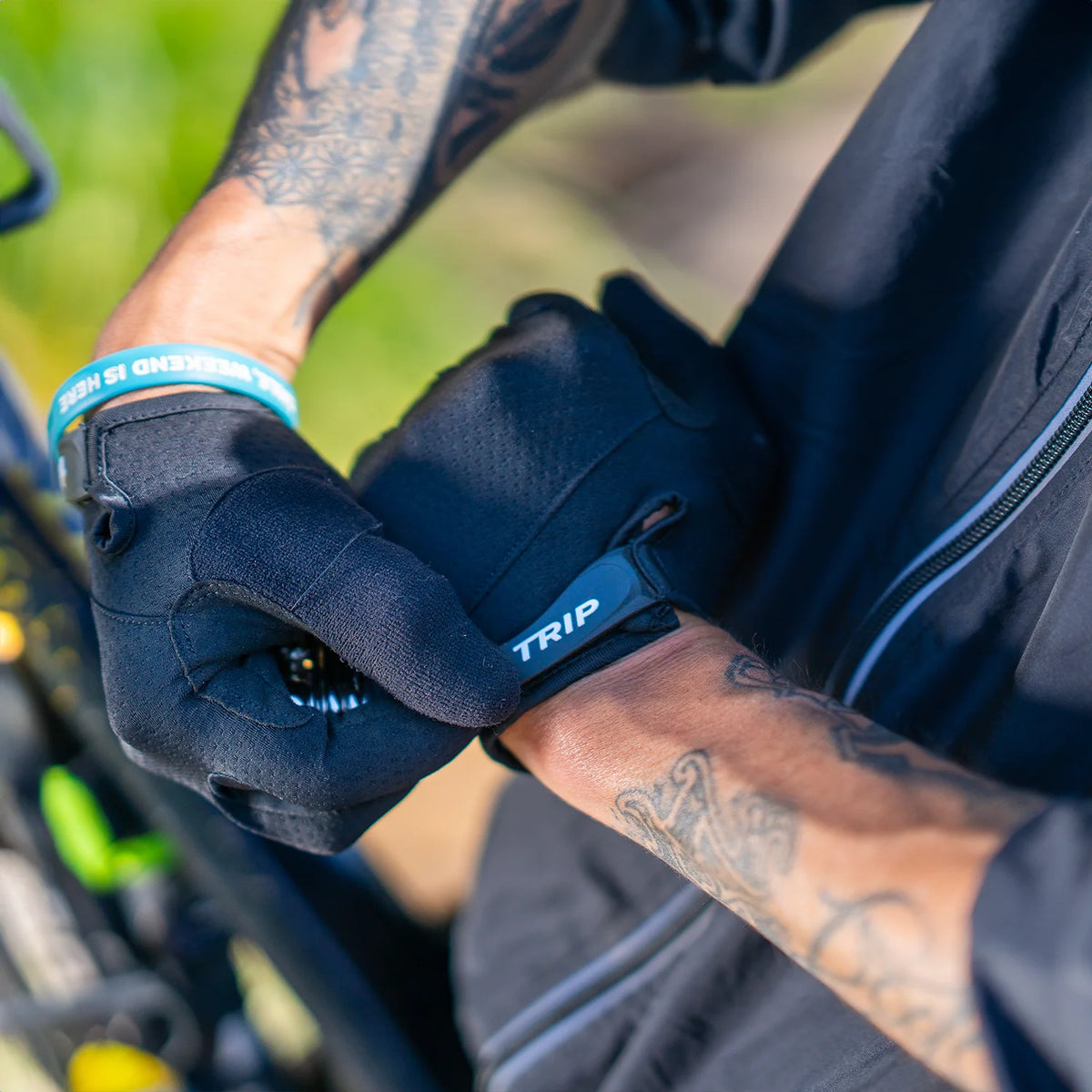 GUANTE LARGO TRIP BLACK