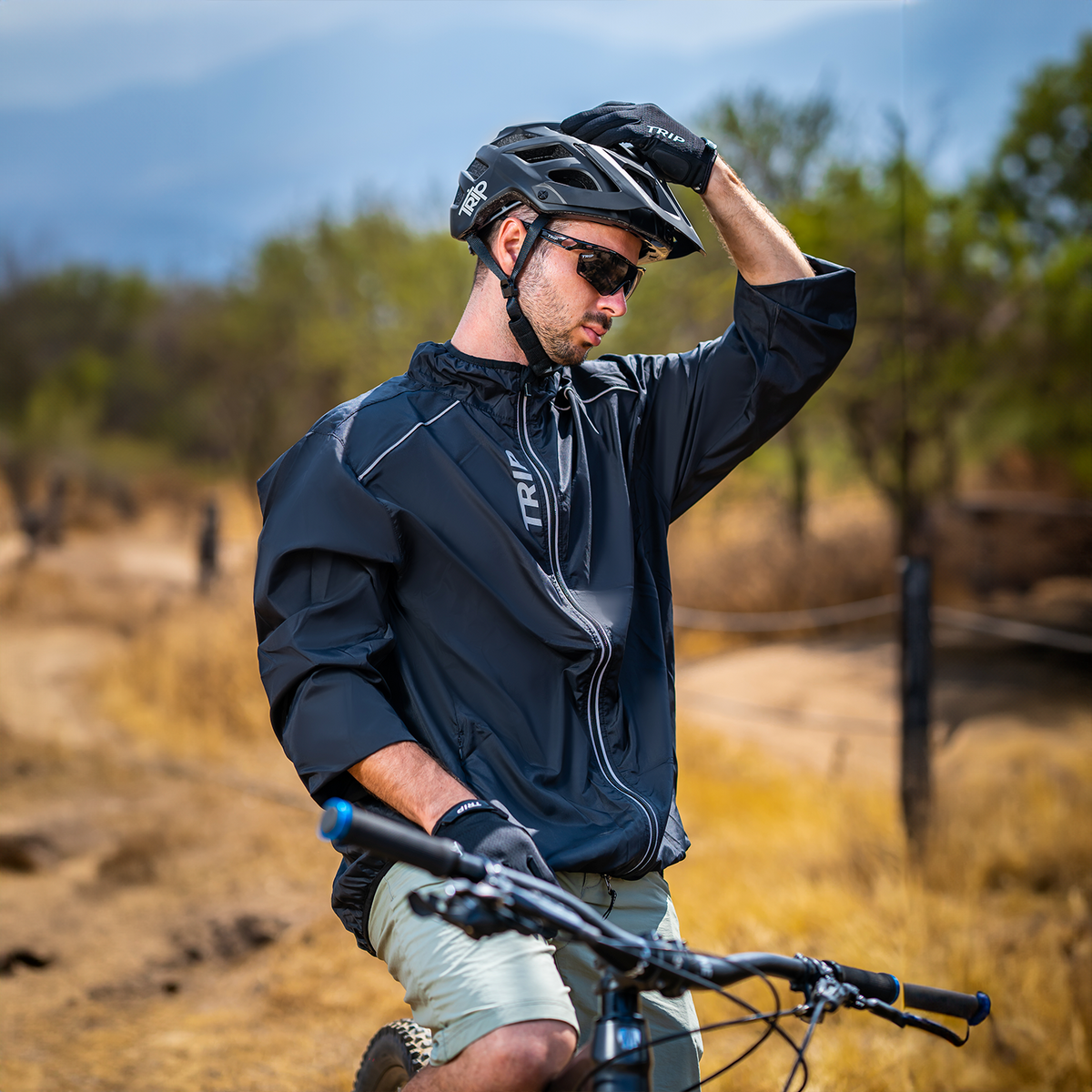 CORTAVIENTO TRIP BLACK