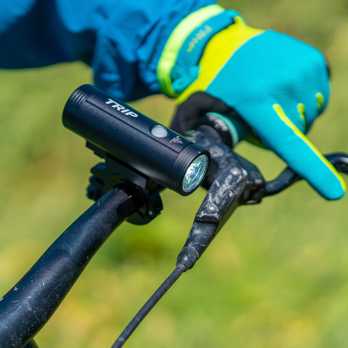 LUZ DELANTERA USB TRIP MONSTER 1000 LM